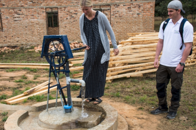 Students Help Orphanage in Tanzania with Water Supply