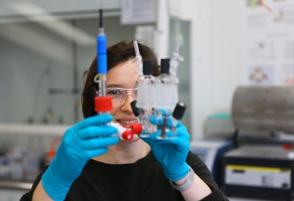 Bethan Jane Davies, Researcher PHD Student, Chemistry